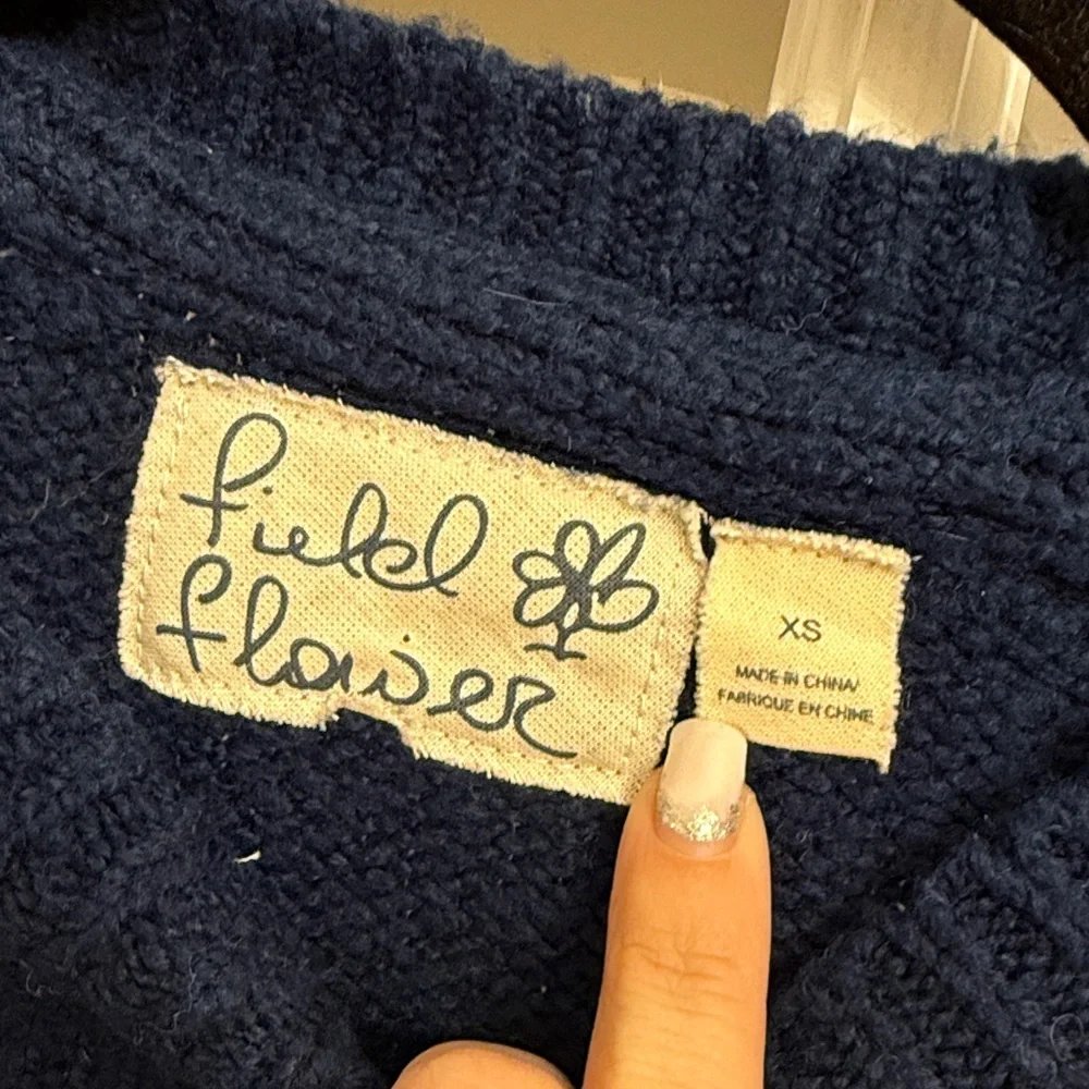 ANTHROPOLOGIE FIELD FLOWER Women's Navy Blue Chenille Furry Pom Pom Evie Sweater